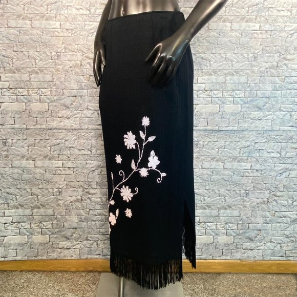 Dressbarn Floral Skirt - Picture 3 of 8